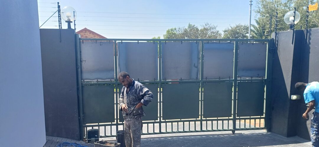 Gate 01 - Reliable Roofing - steel work